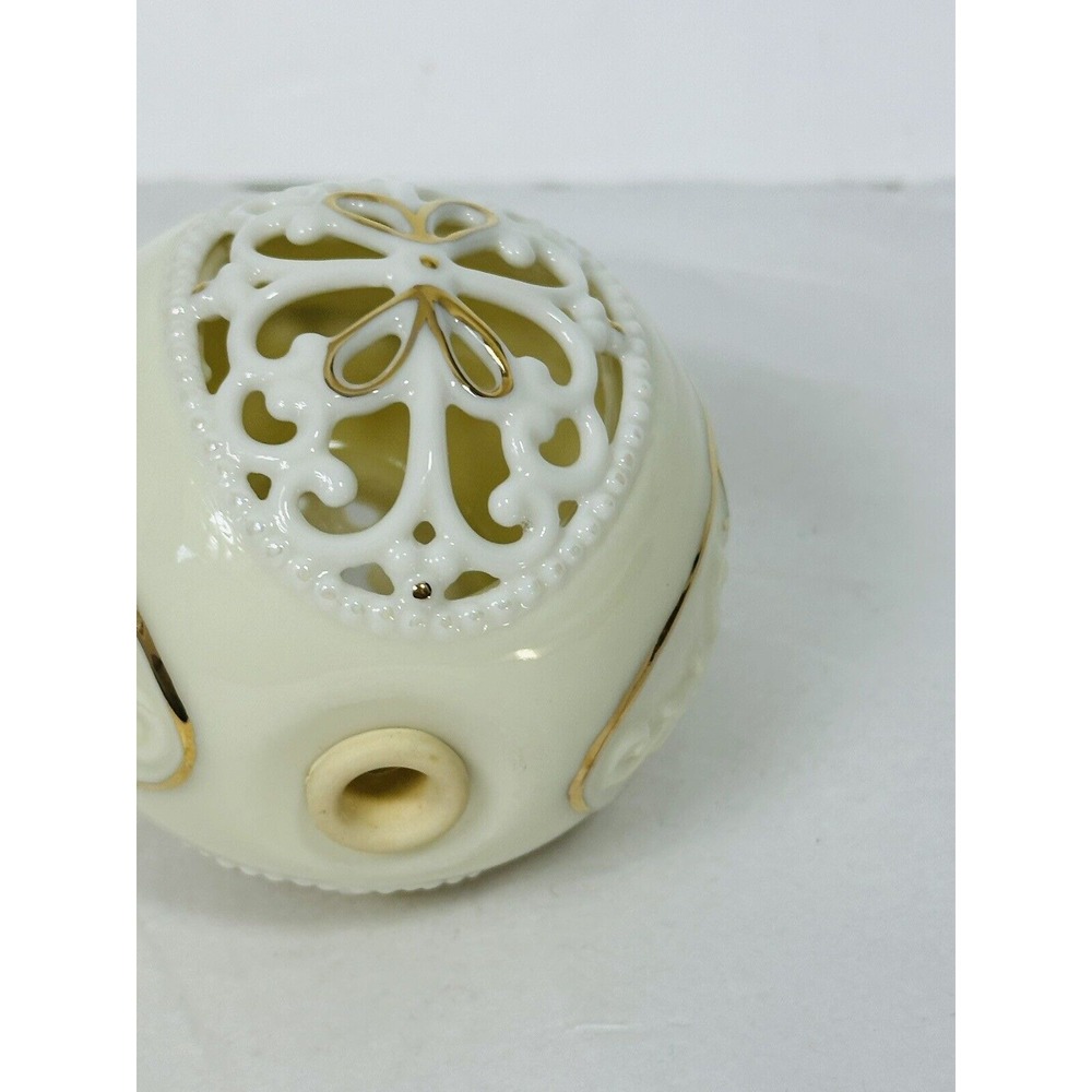Elegant‎ Round Ivory & Gold Egg Ceramic Reticulated Christmas Ornaments By Ganz - Picture 6 of 7